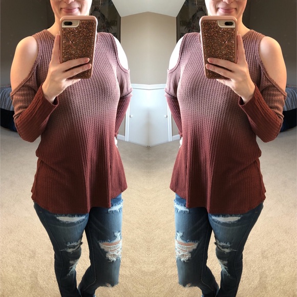 Dixie Magnolia Boutique Tops - ❌SOLD OUT❌ Ombre Cold Shoulder Top - Burgundy